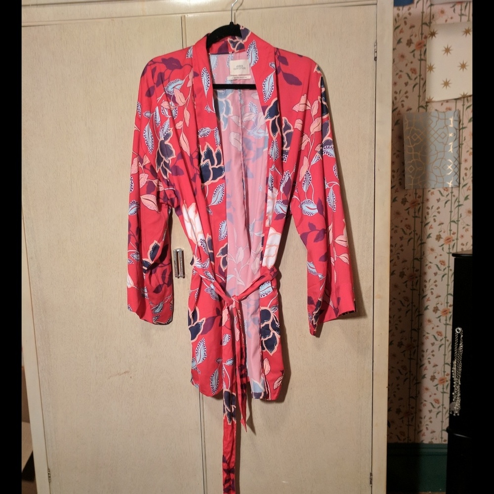 Urban Outfitters Short Bright Floral Kimono Robe